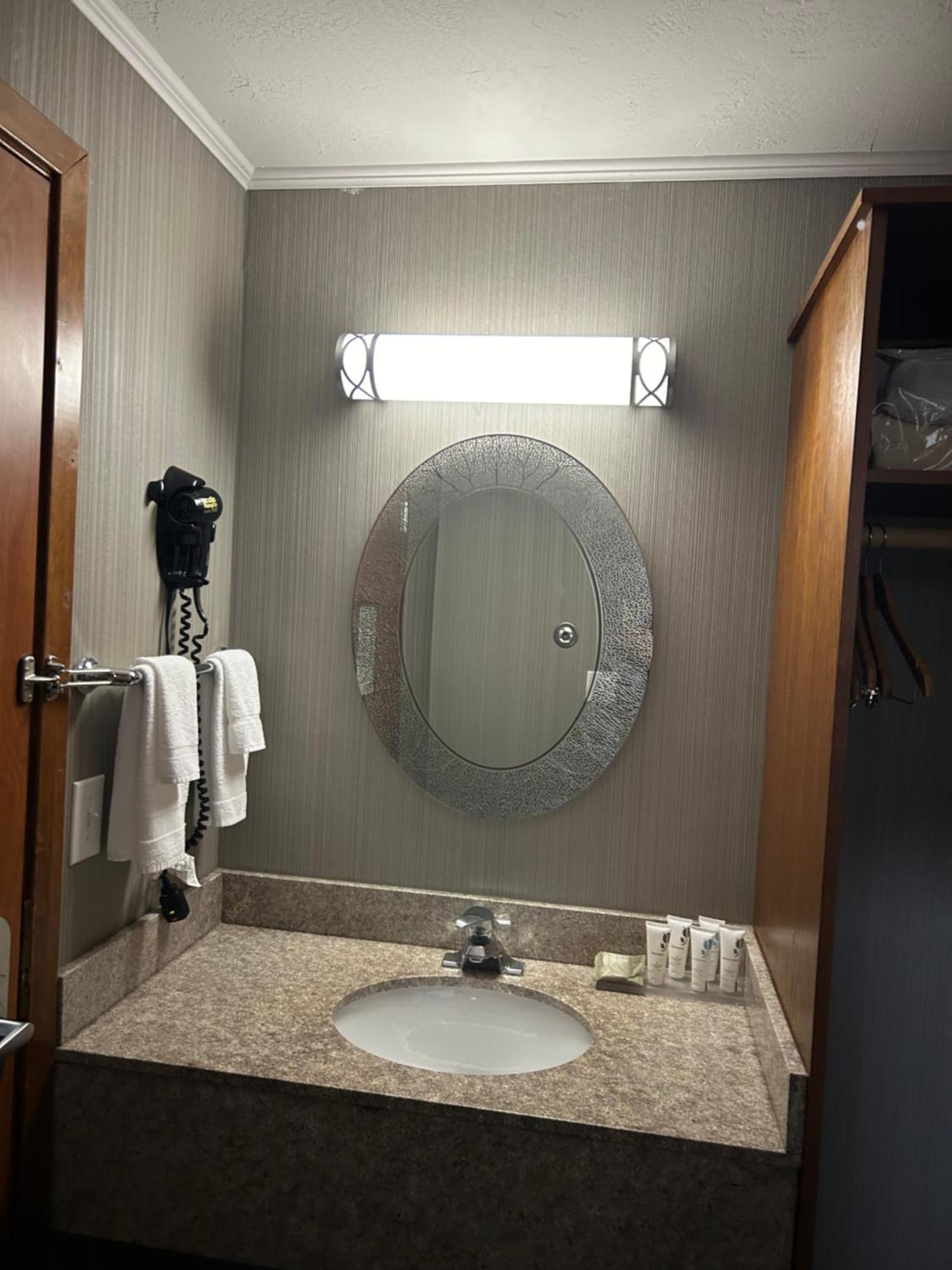Country Inn & Suites By Radisson, Delta Park North Portland Eksteriør billede