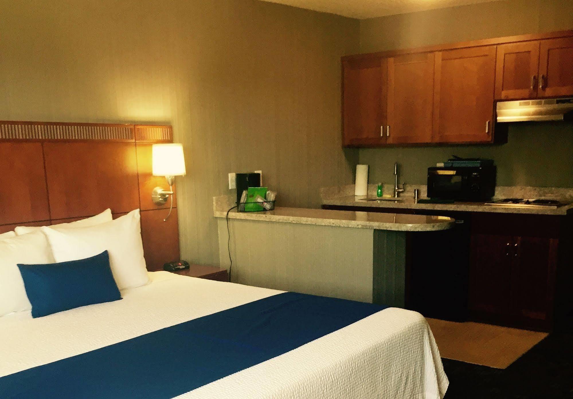 Country Inn & Suites By Radisson, Delta Park North Portland Eksteriør billede